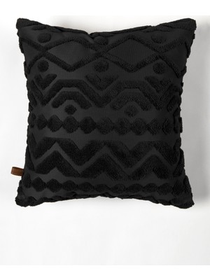 Hamur Letta Siyah Kare Dekoratif Kırlent Kılıfı %30 Pamuk %70 Micro Polyester Punch Desen