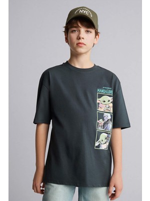 DeFacto Star Wars Oversıze Bisiklet Yaka Kısa Kollu Tişört Erkek ÇOCUK G8914A826SM