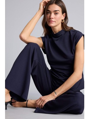 DeFacto Slım Fıt Yarım Balıkçı Yaka Kısa Kollu TIŞÖRT F7760AX26SP