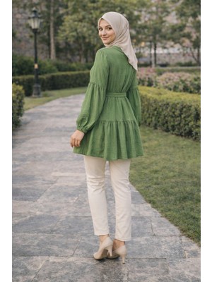 Moda Çilek Kumaş Tesettür Tunik Kemerli Düğmeli Yeşil Rahat Günlük Model