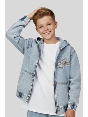Erkek Çocuk Kapüşonlu Kot Ceket Arkası Nakış Detaylı Jean