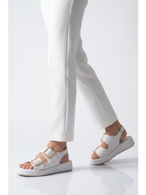 Ayakmod Beyaz Hafif Yumuşak Taban Kadın Sandalet 35332 Z