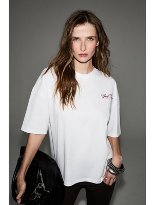 Grimelange Geranıum Kadın Yuvarlak Yakalı Organik Pamuklu Baskı Detaylı Beyaz T-Shirt