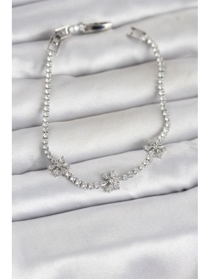 Vice Avm Pirinç Gümüş Renk Çiçek Model Zirkon Taşlı Su Yolu Kadın Bileklik (VICE/1395)