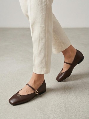 Venüs 2511109Y Kadın Hakiki Deri Küt Burun Tokalı Baretli Babet