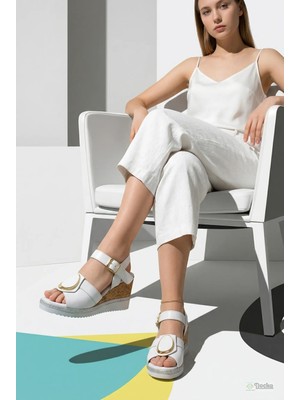 Mammamia Kadın Günlük Şık Klasik Tarz Hakiki Deri Ortopedik Yüksek Dolgu Topuk Sandalet/ayakkabı M27YS/2970