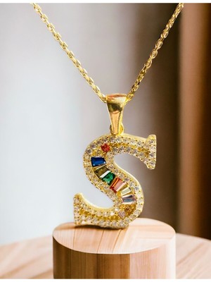 PremiumPort 925 Ayar Gümüş Renkli Rainbow Zirkon Harf Kolye, Şık ve Parlak Takı