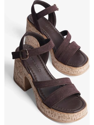Mubiano Kadın Süet Platform Topuklu Sandalet Bilekten Bantlı Leris Kahverengi