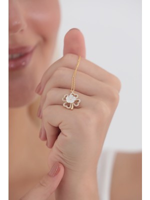 PremiumPort 925 Ayar Gümüş Manolya Çiçeği ve Yonca Zirkon Kolye Hediye Kutulu