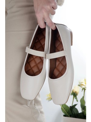 No 35 Moda Beyaz Kare Burunlu Balerin Kadın Babet