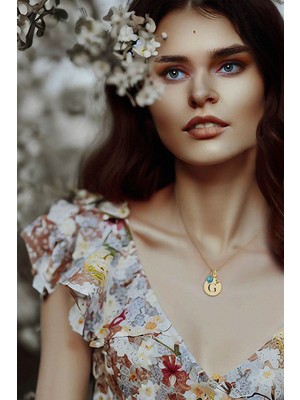 PremiumPort Renkli Taşlı Kalp Kuvars G Harfi ile Şık Gümüş Kolye