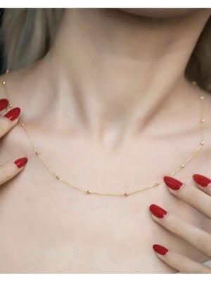 PremiumPort Şık Kadın Toplu Zincir Model Altın Kaplama Kolye, Modern Takı Tasarımı