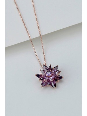 PremiumPort Buzlu Mor Lotus Çiçeği 925 Ayar Gümüş Kolye, Şıklık ve Zarafet