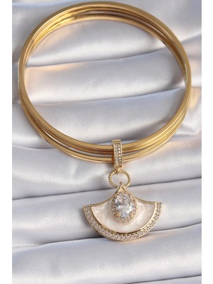 Fun And Market Buğz Pirinç Gold Renk Zirkon Taş Detaylı Beyaz Mineli Ajda Charm - Buğz
