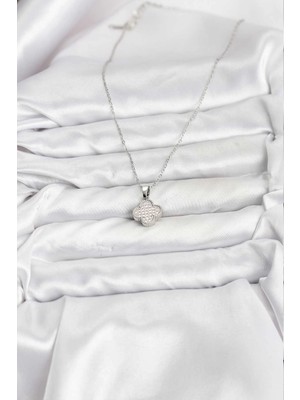 Fun And Market Buğz 316L Çelik Zincir Gümüş Renk Zirkon Taşlı Yonca Model Kadın Kolye - Buğz