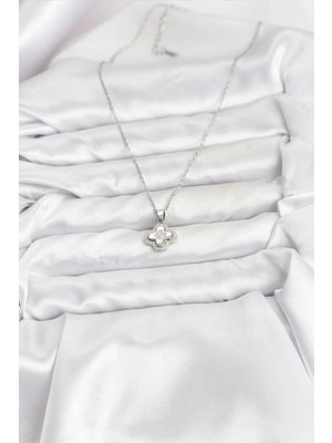 Fun And Market Buğz 316L Çelik Zincir Gümüş Renk Zirkon Taşlı Yonca Model Kadın Kolye - Buğz