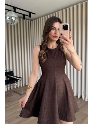 Sue Store Kahverengi Kolsuz Kloş Kesim Denim Mini Elbise
