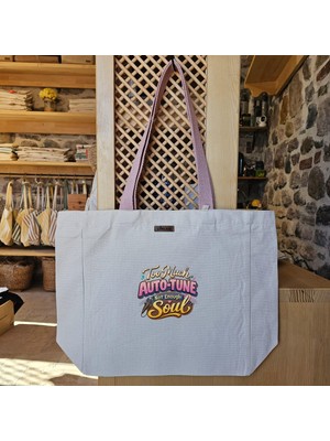 Pembe Mavi Logo Detayı Modern Stil Tasarımı Too Much Auto Tune Baskılı Naturel Kanvas Bez Çanta Pudra Sap Beyaz Cırt Cırtlı Suluk Tutuculu - Küçük