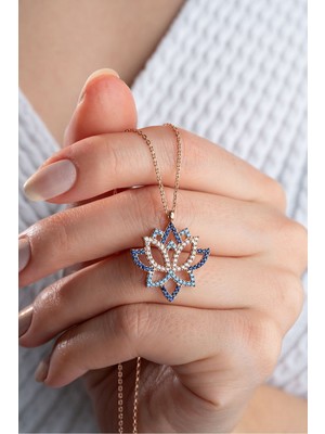 PremiumPort 925 Ayar Gümüş Rose Lotus Çiçek Kolye, Zarif ve Modern Takı