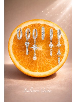 PremiumPort Şık Kadın Çelik Çoklu Küpe Seti, Modern ve Zarif Tasarım