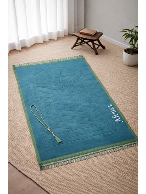 İhvan Online Isme Özel Yumuşak Kadife Dokulu Mihrap Desenli Peluş Seccade Yeşil