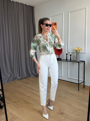 Size Özgü Ekru Önü Flotalı Pantolon