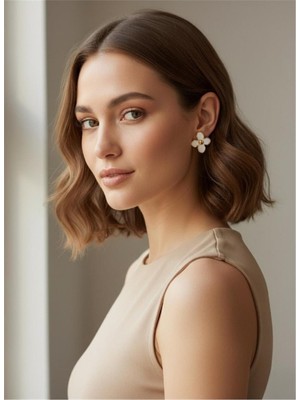 PremiumPort Şık Çelik Çiçek Tasarımlı Küpe, Zarif ve Dayanıklı Takı