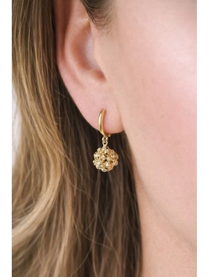 PremiumPort Altın Renk Sallantılı Top Detaylı Şık Küpe - Zarif Takı