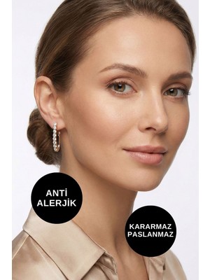 PremiumPort Kadın Ince Uzun Altın Renkli 8 Zirkon Taşlı Suya Dayanıklı Küpe