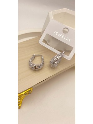 PremiumPort Şık Oval Tasarım Küpe, Günlük ve Özel Anlar Için Zarif Takı