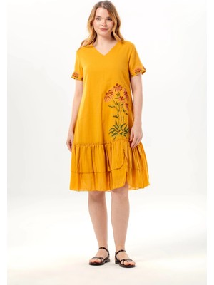 Eliş Şile Bezi Kısa Kol Dilek Vual V Yaka Yazlık Nakışlı Günlük Kısa Elbise Hardal Hrd