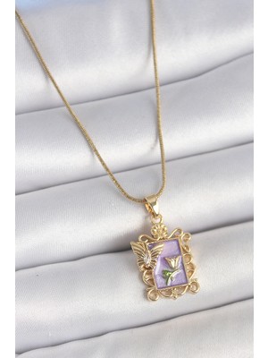 Youday Accessories 316L Çelik Gold Renk Zincir Mor Mineli Çiçek Işlemeli Zirkon Taşlı Kelebek Detay Portre Model Kadın Kolye