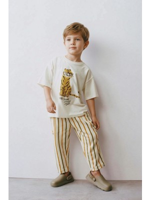 Blumi Kids Oversize Kaplan Tişört ve Çizgili Pantolon Takımı