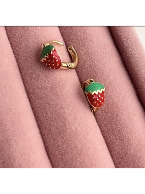 PremiumPort Sevimli Çocuk Karakterli Altın Kaplama Küpe, Şık ve Güvenli Takı