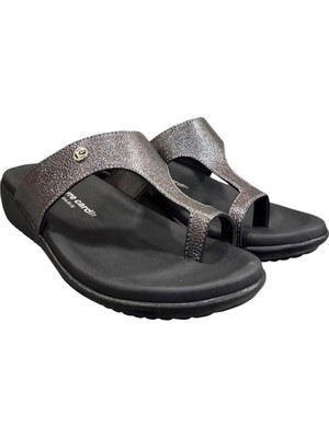 Pierre Cardin Parmak Arası Geçmeli Anatomik Bayan Terlik