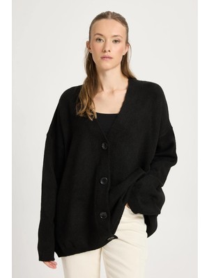 Minaaise Oversize Düğmeli Triko Hırka Siyah