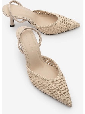 Marjin Kadın Stiletto Sivri Burun El Örgüsü Arkadan Lastikli Klasik Topuklu Ayakkabı Arfes Bej