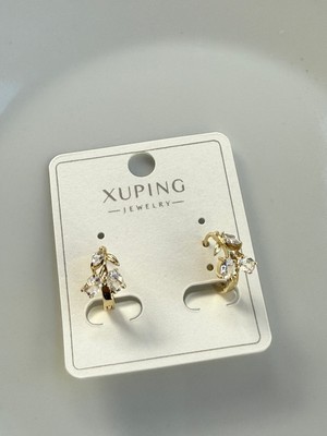 PremiumPort Renkli Çiçek Figürlü Kız Çocuk Küpesi, Şık ve Hafif Takı