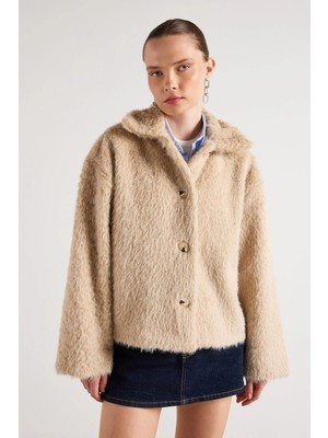 Minaaise Pelüş Kısa Astarsız Düğmeli Kaban Taş