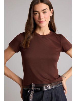 DeFacto Slim Fit Bisiklet Yaka Fitilli Kaşkorse Kısa Kollu Tişört H5768AX26SP