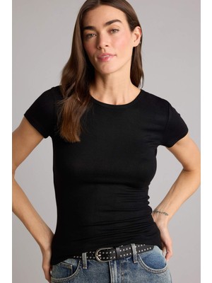 DeFacto Slim Fit Bisiklet Yaka Kısa Kollu Tişört G2761AX26SM