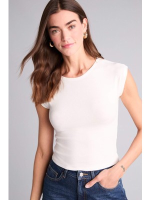 DeFacto Slim Fit Bisiklet Yaka Basic Modal Kısa Kollu Tişört F0685AX26SM