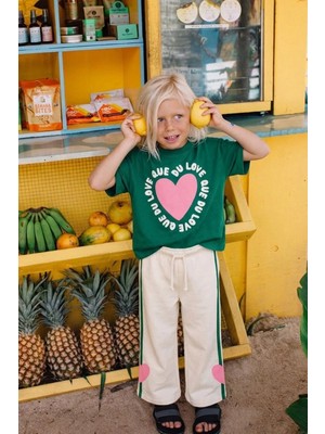 Monila Kız Çocuk Pamuklu Yeşil Baskılı T-Shirt ve Paçasında Kalp Detaylı Eşofman Alt Üst Takım