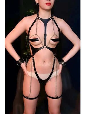 bebekokusu Zincir Detaylı Şık Deri Harness Takım, Kelepçeli Fantezi Giyim - BRF1098