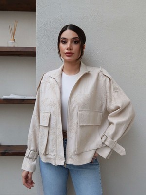 Esra Helvacı Çiçek Nakışlı Kol Kemerli Ceket