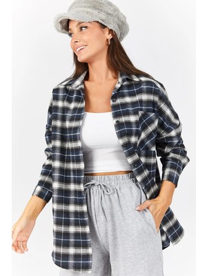 Armonika Kadın Koyu Mavi Ekose Desen Oversize Gömlek ARM-22Y001177