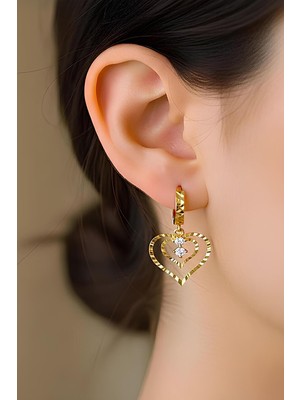 PremiumPort Aşk Temalı 18K Kalp Küpe, Şıklığa Zarif Dokunuş