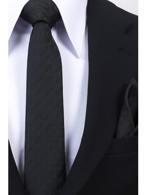 Esgue Hand Made 6 cm Slim Geometrik Desenli Siyah Renk Mendilli Ince Kravat