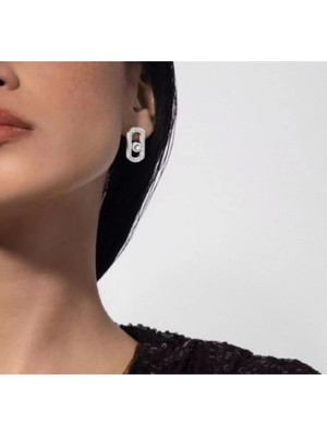 PremiumPort Parlak Zirkon Taşlı Çelik Küpe, Şık ve Dayanıklı Takı