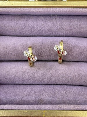 PremiumPort Şık Altın Renk Sonsuzluk Motifli Taşlı Mini Küpe